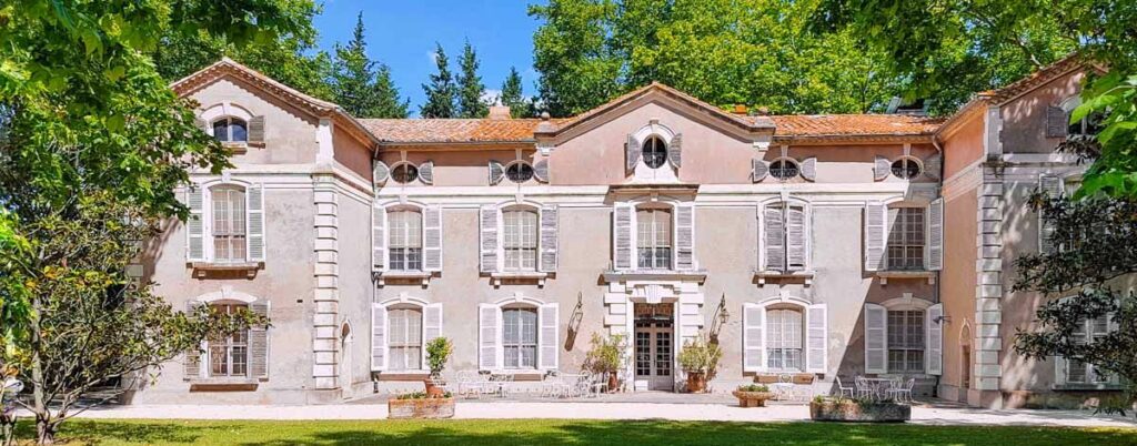 Chateau Vergieres Salle Reception Alpilles Crau Camargue 12 1024x402